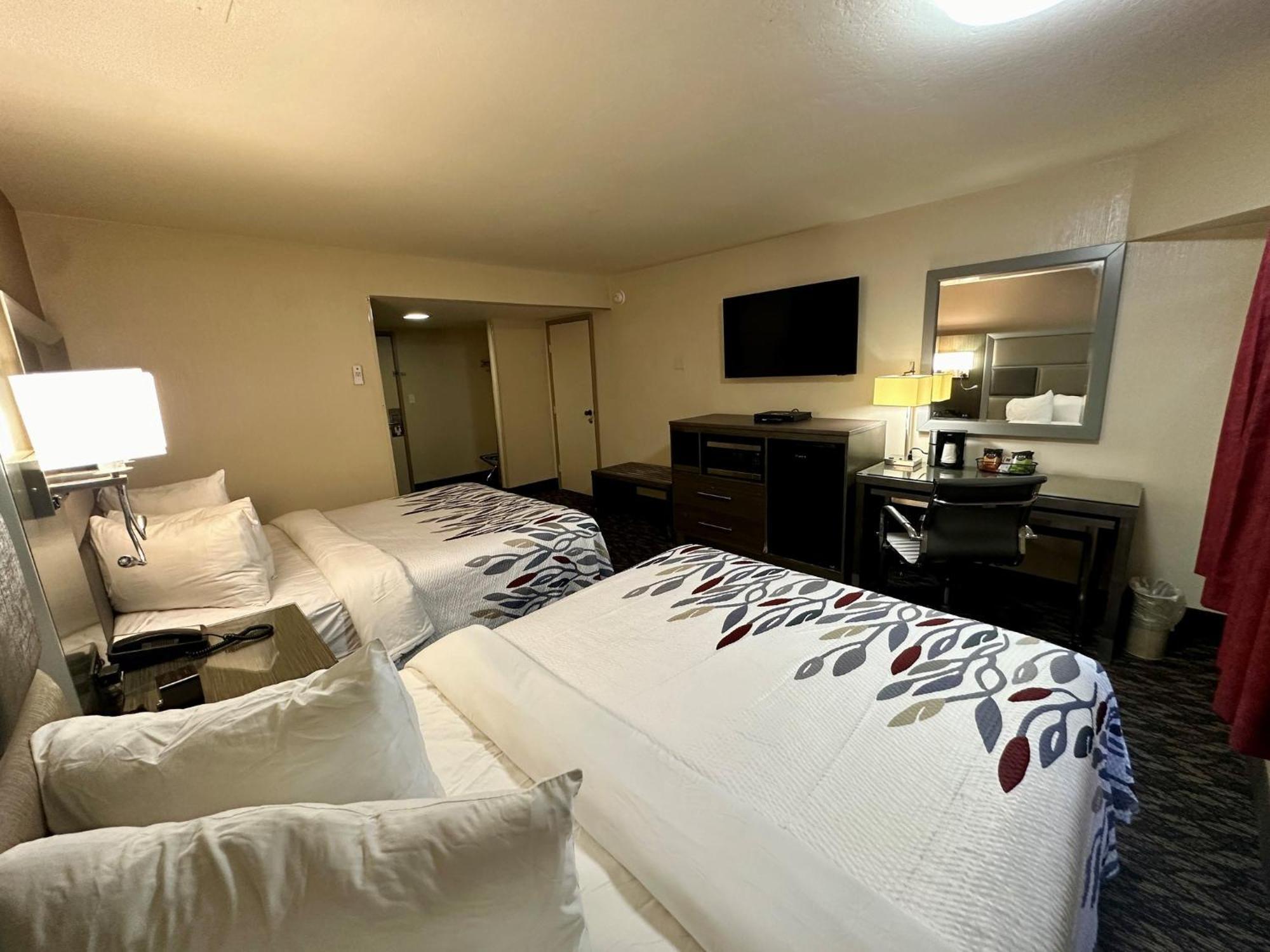 Red Roof Inn Yuba City Bonanza - Marysville Экстерьер фото