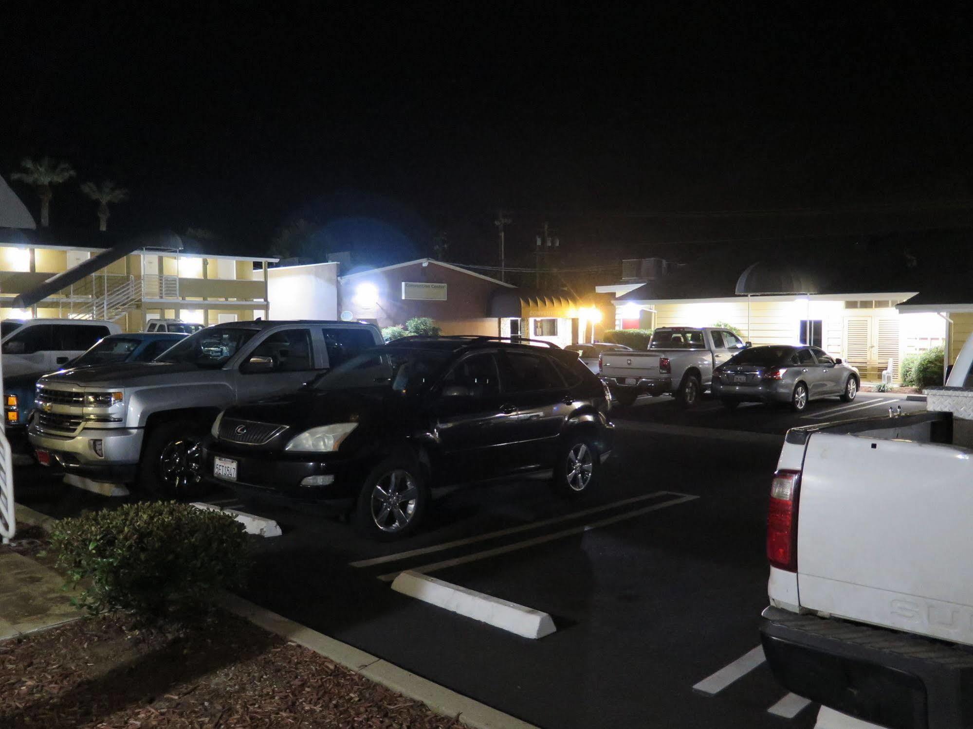 Red Roof Inn Yuba City Bonanza - Marysville Экстерьер фото