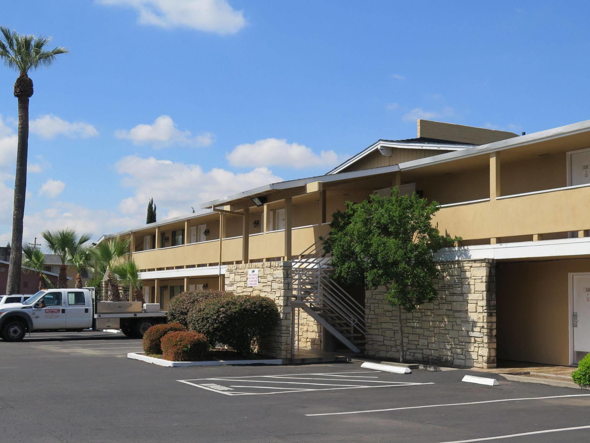Red Roof Inn Yuba City Bonanza - Marysville Экстерьер фото